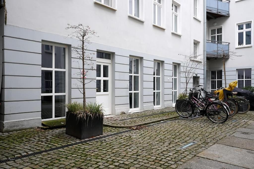 Central Apartment - Linienstrasse Berlin Bagian luar foto